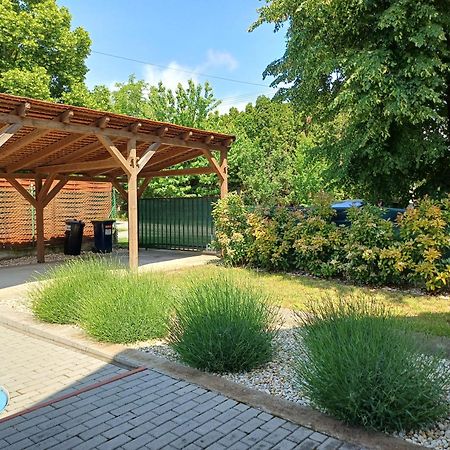 Oliva 8 Fos Balatoni Nyaralo Villa Balatonakarattya Exterior photo