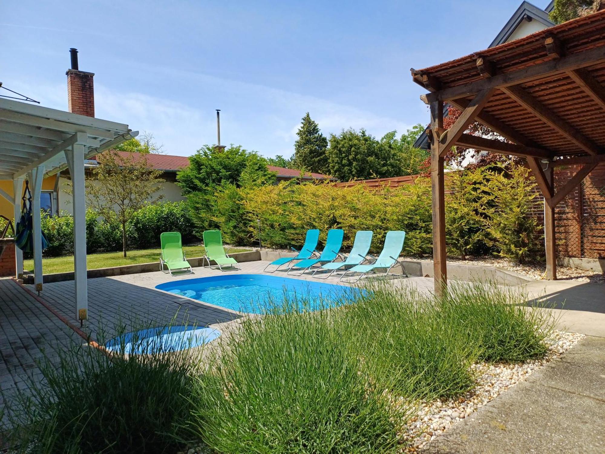 Oliva 8 Fos Balatoni Nyaralo Villa Balatonakarattya Exterior photo